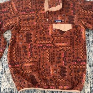 Patagonia Fleece Pullover in Brown and Pink